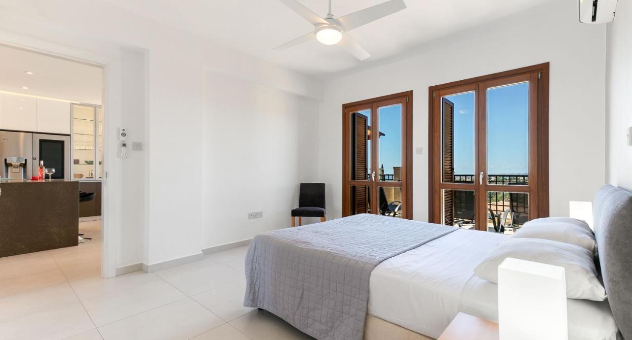 Modern Apartment Nz11 Large Balconies With Sea And Mountain Views 코우클리아 외부 사진