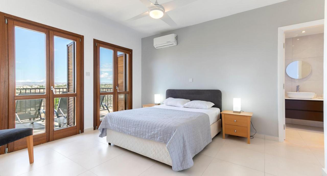 Modern Apartment Nz11 Large Balconies With Sea And Mountain Views 코우클리아 외부 사진